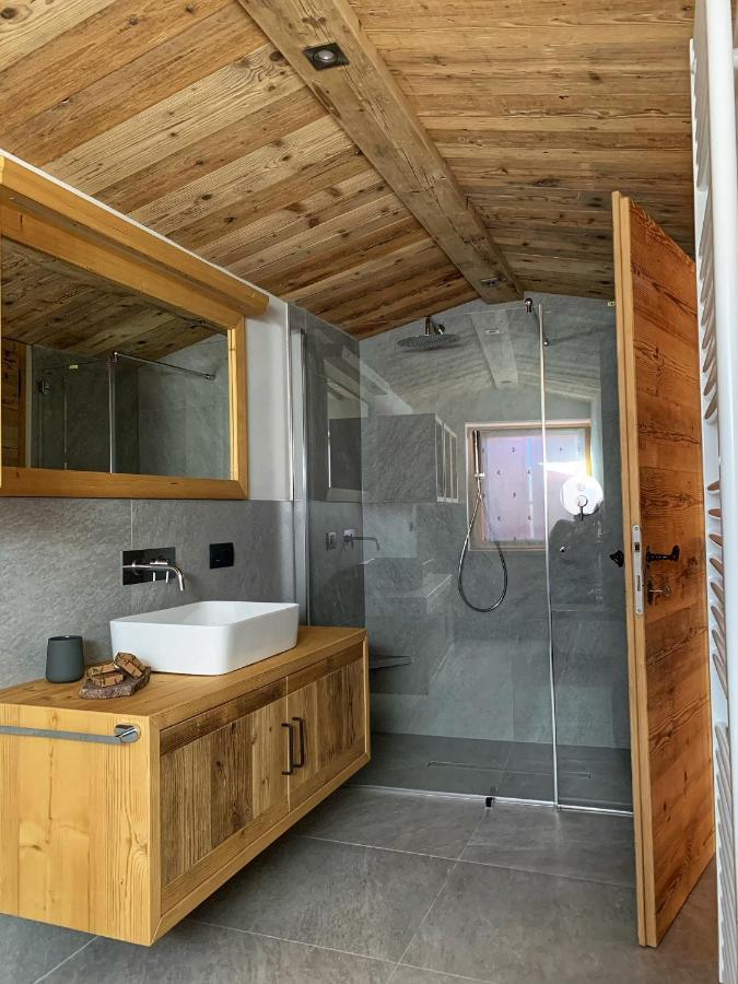 Grizzly Haus & Frosch Restaurant - Teritoria Bed & Breakfast Varena Luaran gambar