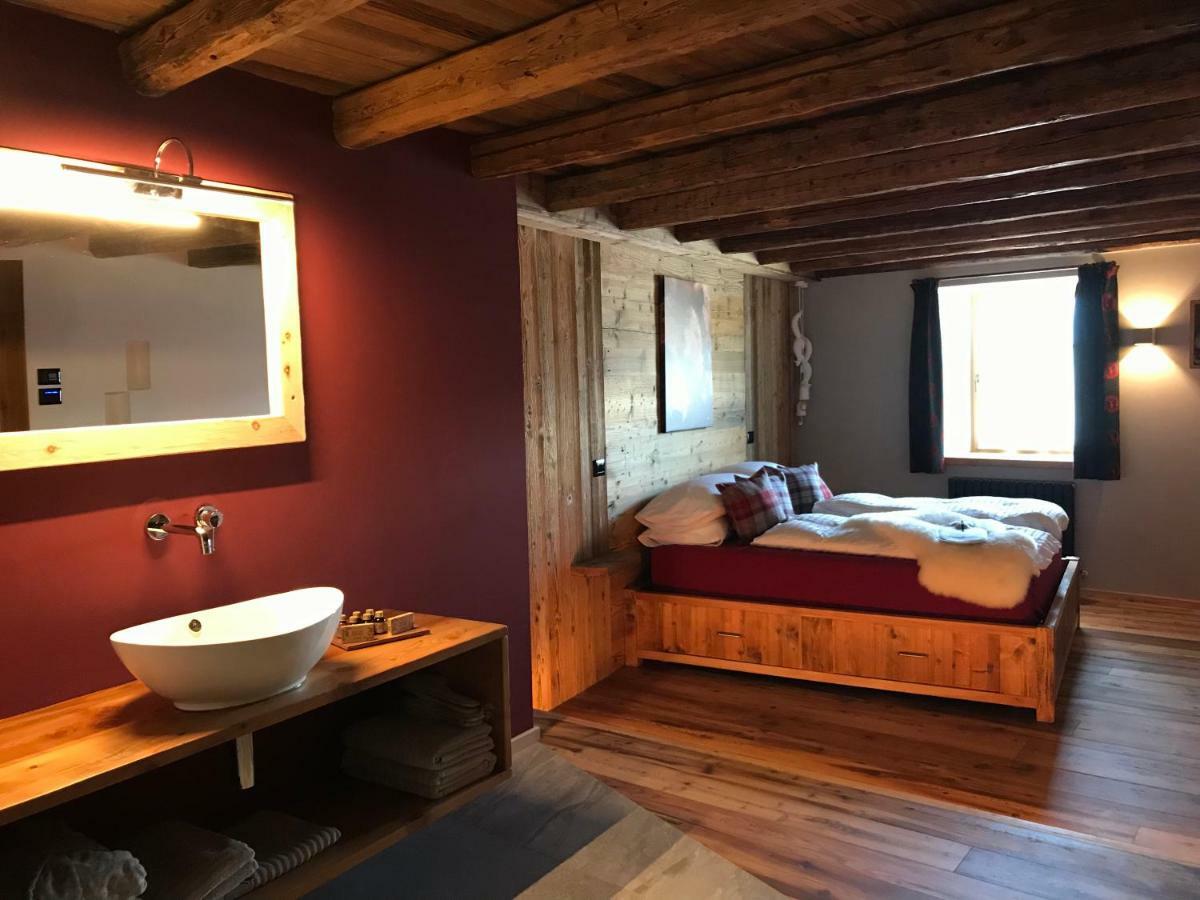 Grizzly Haus & Frosch Restaurant - Teritoria Bed & Breakfast Varena Luaran gambar